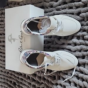 Robert Graham White Sneakers for Men